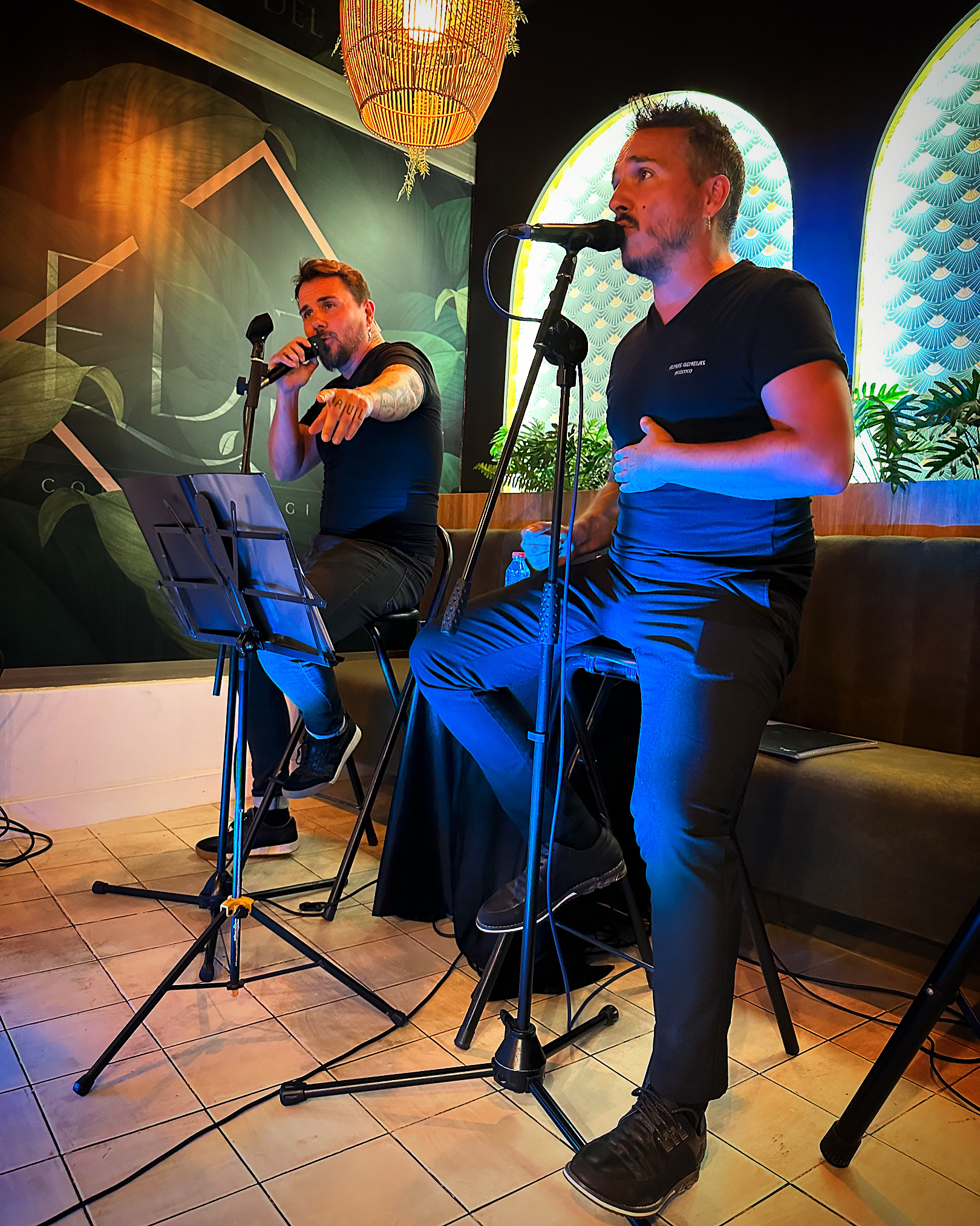Live singers at Eden